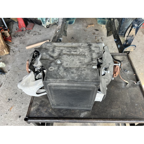 Двигун Audi e-tron задній 2019, 95 кВт електричний. Двигун Audi e-tron задній 2019, 95 кВт електричний.