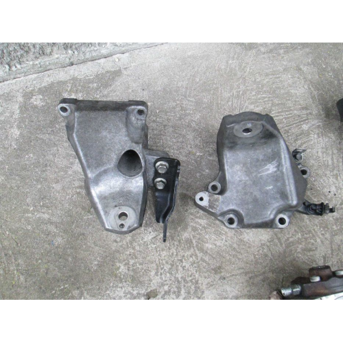 Подушка клапан кронштейн двигуна Lexus IS 220, 2005, 2.2, дизель. Блок предохранителів. Подушка клапан кронштейн двигуна Lexus IS 220, 2005, 2.2, дизель. Блок предохранителів.