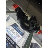 Оригинальный патрубок НОВЫЙ мотор N20 N26 13 71 7 605 638