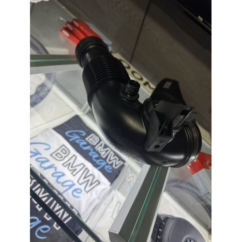 Оригинальный патрубок НОВЫЙ мотор N20 N26 13 71 7 605 638