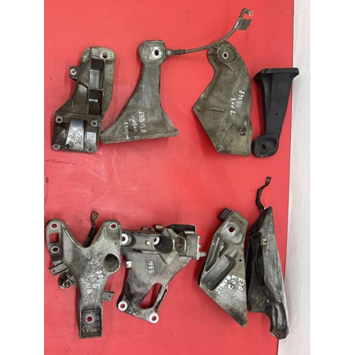 Лапа мотора BMW X5 E53 E70 F15 F10 F25 E83 кронштейн двигателя двигуна