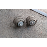 Продаю подушки для мотора бмв е39 528I