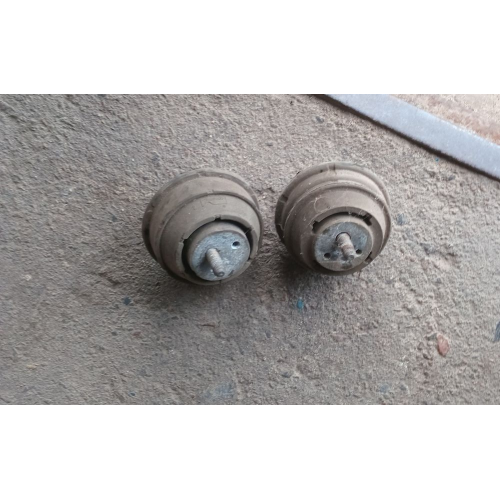 Продаю подушки для мотора бмв е39 528I