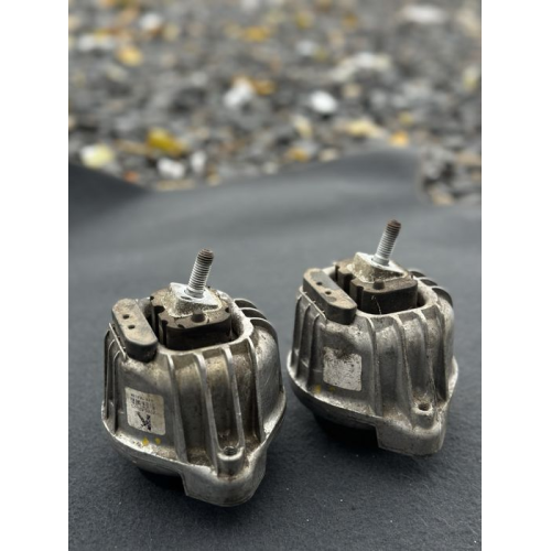 Подушка двигуна BMW E90 E91 N42 N46, ідеальний стан, українська мова, агрегат N46, 2006 рік, 2.0 л, бензин.