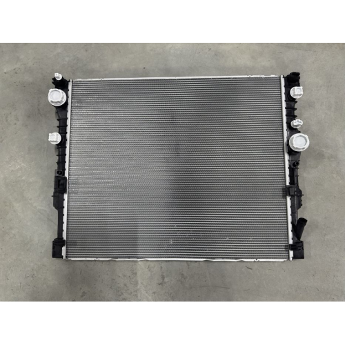 Радіатор мотора радиатор b48 b58 n63 g30 g11 g32 g14 g15