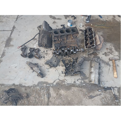 Блок BMW M40, 1992, 1.6 бензин  
Блок BMW M51, 1995, 2.5 дизель  
Двигун BMW M47, 2001, 2.0 дизель  
Головка BMW M40, 1992  
Головка BMW M51, 1995  
Піддон BMW M47, 2001