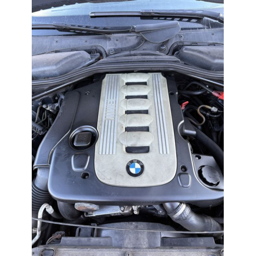 Защита мотора bmw e60 e61 накладка двигуна декоративна бмв е60 е61