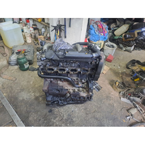 Продам головку мотора від пежо 807  2 .2