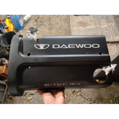 Декларативная крышка мотора Ланос,Нубира 1.6