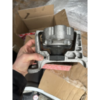 На Форд Транзіт Нова Подушка мотора права верхня