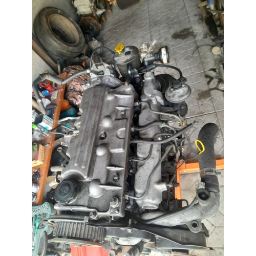 Мотор  двигун двигатель rf2a mazda по запчастинах