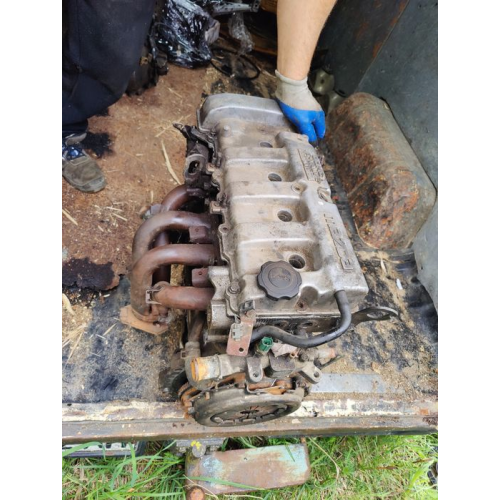 Двигун,мотор по запчастинам.