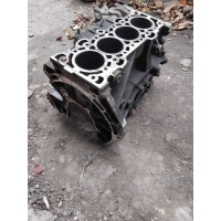 Двигун . Мотор по запчастинах