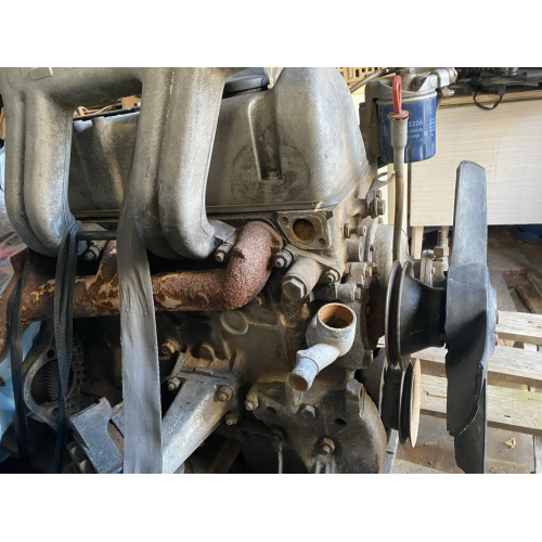 Мотор Mercedes 2.4