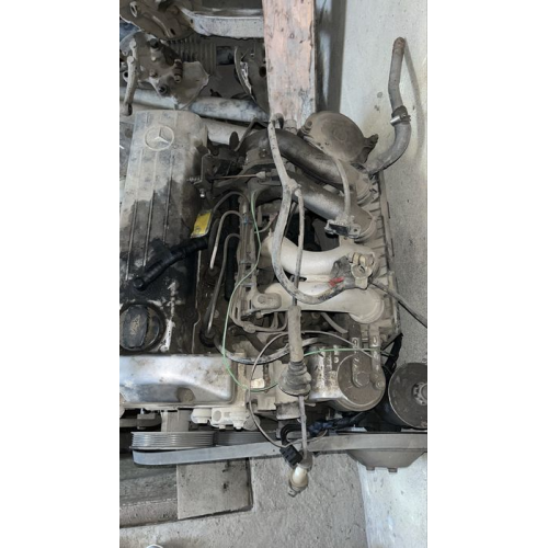 Продається мотор та різні запчастини для мерса 124, дізель 2.0
