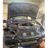 Мотори 2.2  на Мерседес Віто 639