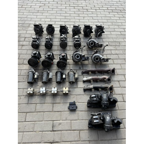 Продам навісні моторів 2.2-2.7-3.0 сді. 211 мерседес