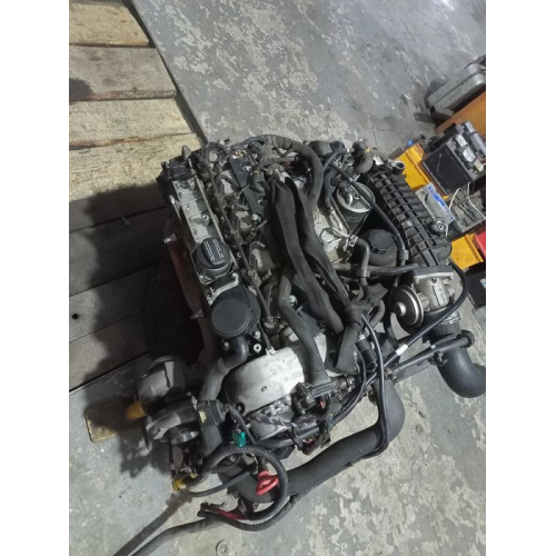 Продам мотор мерседес 2.7