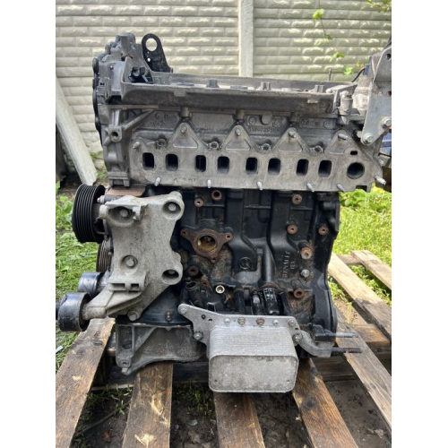 Двигатель R9M A408 Мотор 1.6 однотурбинный трафик виваро