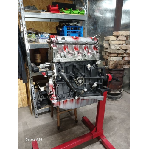 Мотор,Двигун 1.9 Трафік,Лагуна,Віваро,Примастер.