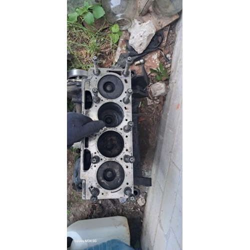 Мотор F9Q 732 під ремонт