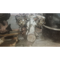 Продам 2 мотори міцубіші можливо цілими і на запчастини