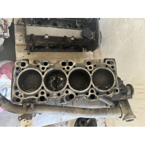 Мотор 4G63 на розбор