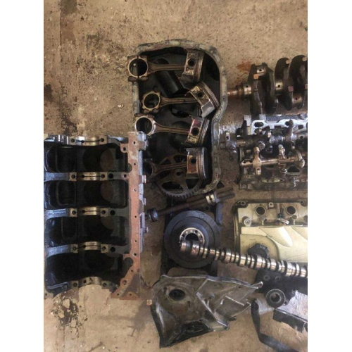 Мотор Mitsubishi Outlander 4G69 по запчастинам