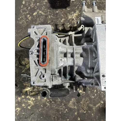 Двигун двигатель мотор електричний Nissan Leaf 2 40kw 18-24 yhj18