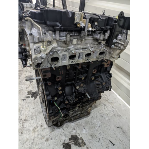 Двигун двигатель 2.0 dCi M9R Renault Trafic Opel Vivaro контрактний