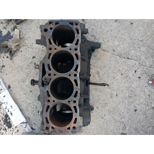 Блок двигуна голий FE Mazda 626 GD 2.0 бензин 1987 2.0 л.