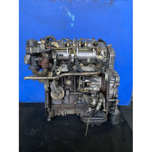 Мотор двигатель Nissan Navara X-trail 2.5 2.2 2.0 dci Ниссан примера