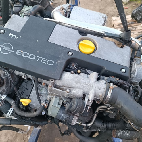Двигун мотор opel 2,0 zafira A vectra 2,0 X20DTH