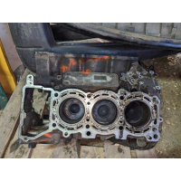 Блок двигуна Mercedes 3.0 cdi om 642: Назва - Блок двигуна, модель - Mercedes, рік випуску - 3.0 cdi, об'єм двигуна - 642, паливо - дизель.
