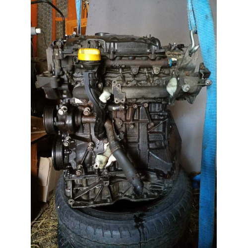 Мотор . Опель Віваро. 2.0 .2007.р.85кв