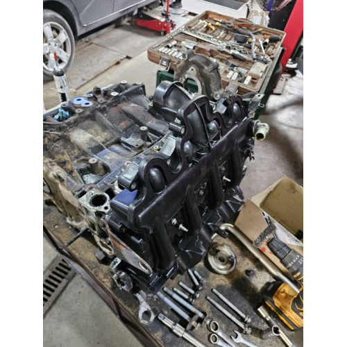 Двигун мотор Opel Vivaro Віваро Renault Trafik 2.5 Двигун мотор Opel Vivaro Віваро Renault Trafik 2.5