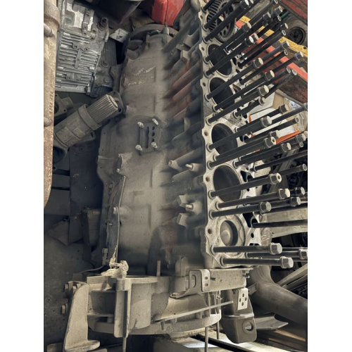 Двигуни RENAULT і Scania (на запчастини або в зборі)