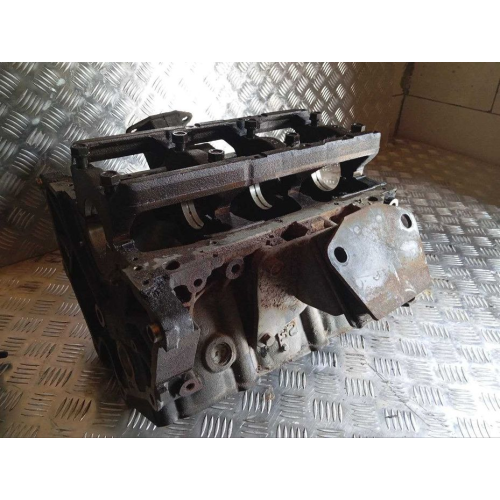 Блок двигуна Mitsubishi Pajero Sport 3,0 1-10 АКПП, 2003, бензин Блок двигуна Mitsubishi Pajero Sport 3,0 1-10 АКПП, 2003, бензин