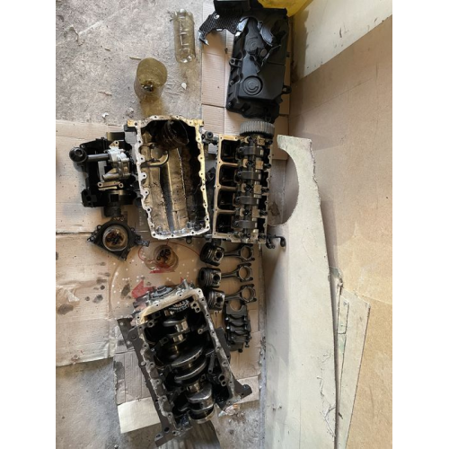 Мотор 1.9 tdi, головка, розпредвал, поршня, масляний насос, піддон,