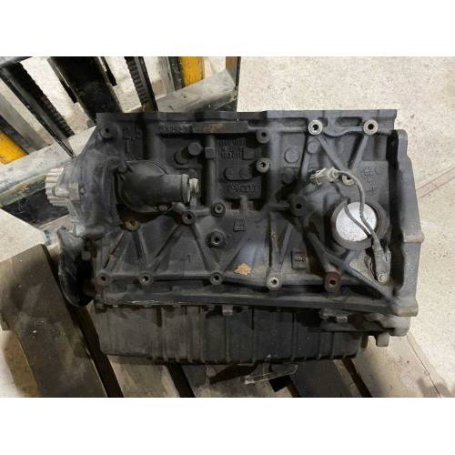 Двигун мотор головка VW T4 2.5 TDI 046103021 E acv
