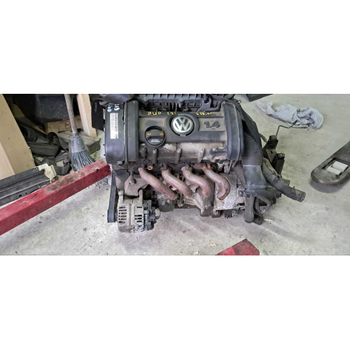двигун мотор волксваген  1.4і 16V  BUD Golf 5.6 Oktavia A5 Touran