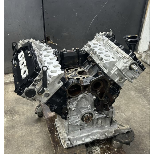 Мотор Двигатель Двигун 3.0 TDI BKS Touareg Туарег (03-10) 059100031J