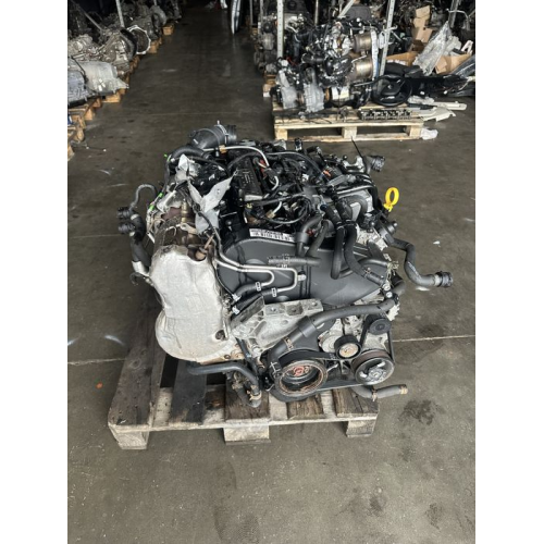 Двигун мотор двигатель CRL CRLB  VW Passat B8 2.0Tdi 110kw Двигун мотор двигатель CRL CRLB  VW Passat B8 2.0Tdi 110kw