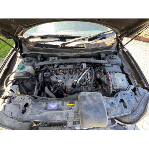 Мотор двигун двигатель 2.4 D5 Volvo D5244T