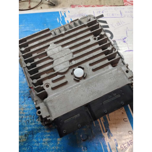 Блок керування двигуном SIMOS PCR2.1: агрегат, 2015, 1.8 л, бензин. Блок керування двигуном SIMOS PCR2.1: агрегат, 2015, 1.8 л, бензин.