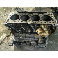 Блок циліндрів Renault Trafic/Scenic 1.9 2003р. 1.9л дизель.