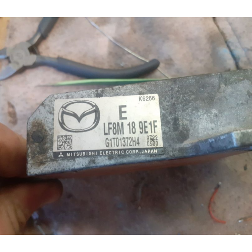 Блок управління АКПП Mazda LF8M189E1 для автомобіля Mazda, випущений у 2008 році, з об'ємом двигуна 2.0 літра на бензині. Блок управління АКПП Mazda LF8M189E1 для автомобіля Mazda, випущений у 2008 році, з об'ємом двигуна 2.0 літра на бензині.