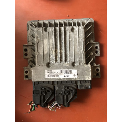 Блок управления ECU Renault Scenic / Megan 237103738R Блок управления ECU Renault Scenic / Megan 237103738R
