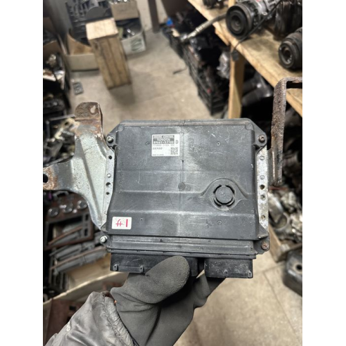 Блок управління двигуном Lexus is220 89661-53700, 2005 рік, 2.2 л, бензин. Блок управління двигуном Lexus is220 89661-53700, 2005 рік, 2.2 л, бензин.