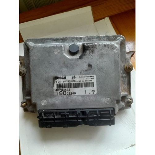 Блок управління двигуном Fiat Punto IAW 16F 3B: модель 16F 3B, 2003 р., 1.2 л, бензин. Блок управління двигуном Fiat Punto IAW 16F 3B: модель 16F 3B, 2003 р., 1.2 л, бензин.